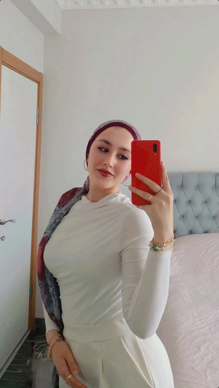 Ayçukuru Eğlenceli Partner Escort Bayan Özlem